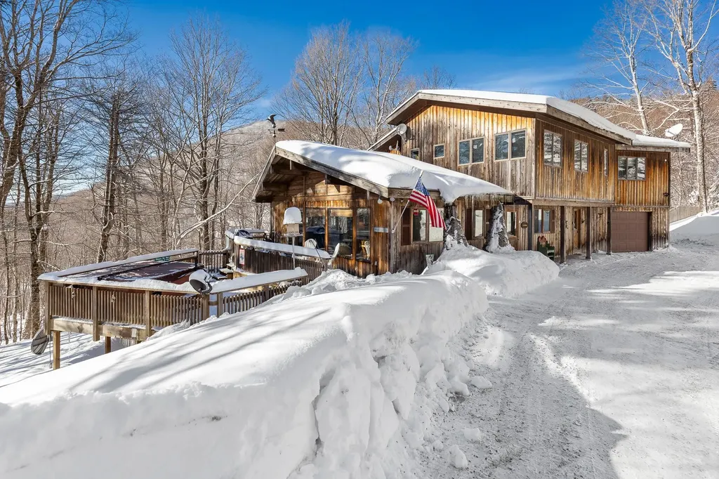 629 Old Coach Road Killington VT 05751