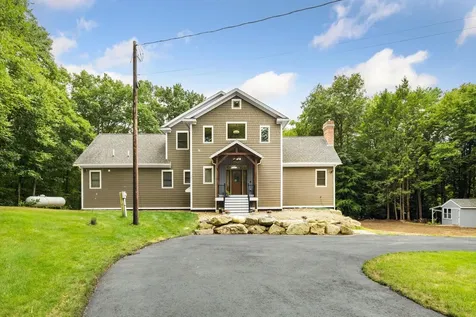 40 Seton Drive Bedford NH 03110