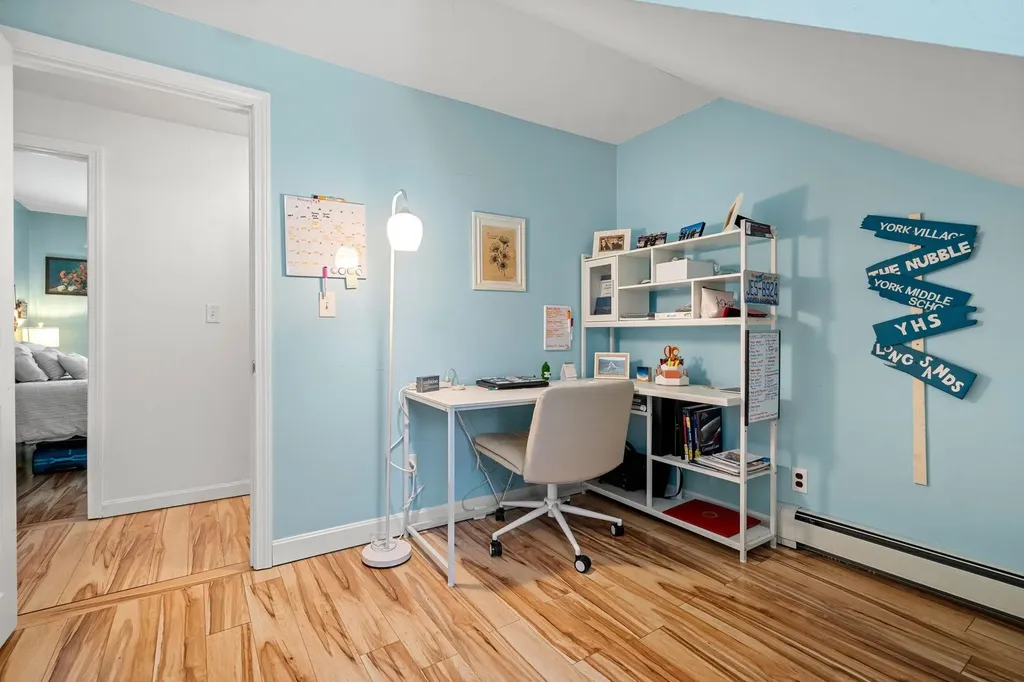 64 Raydon Road York ME 03909