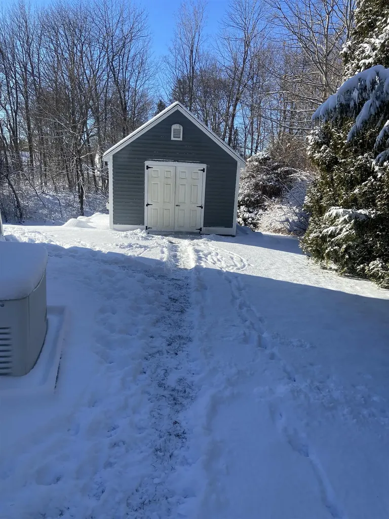 64 Raydon Road York ME 03909