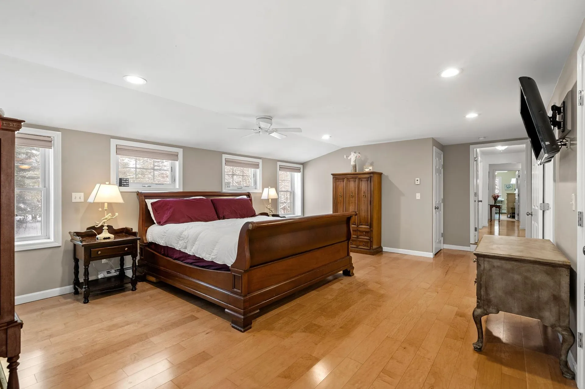 64 Raydon Road York ME 03909