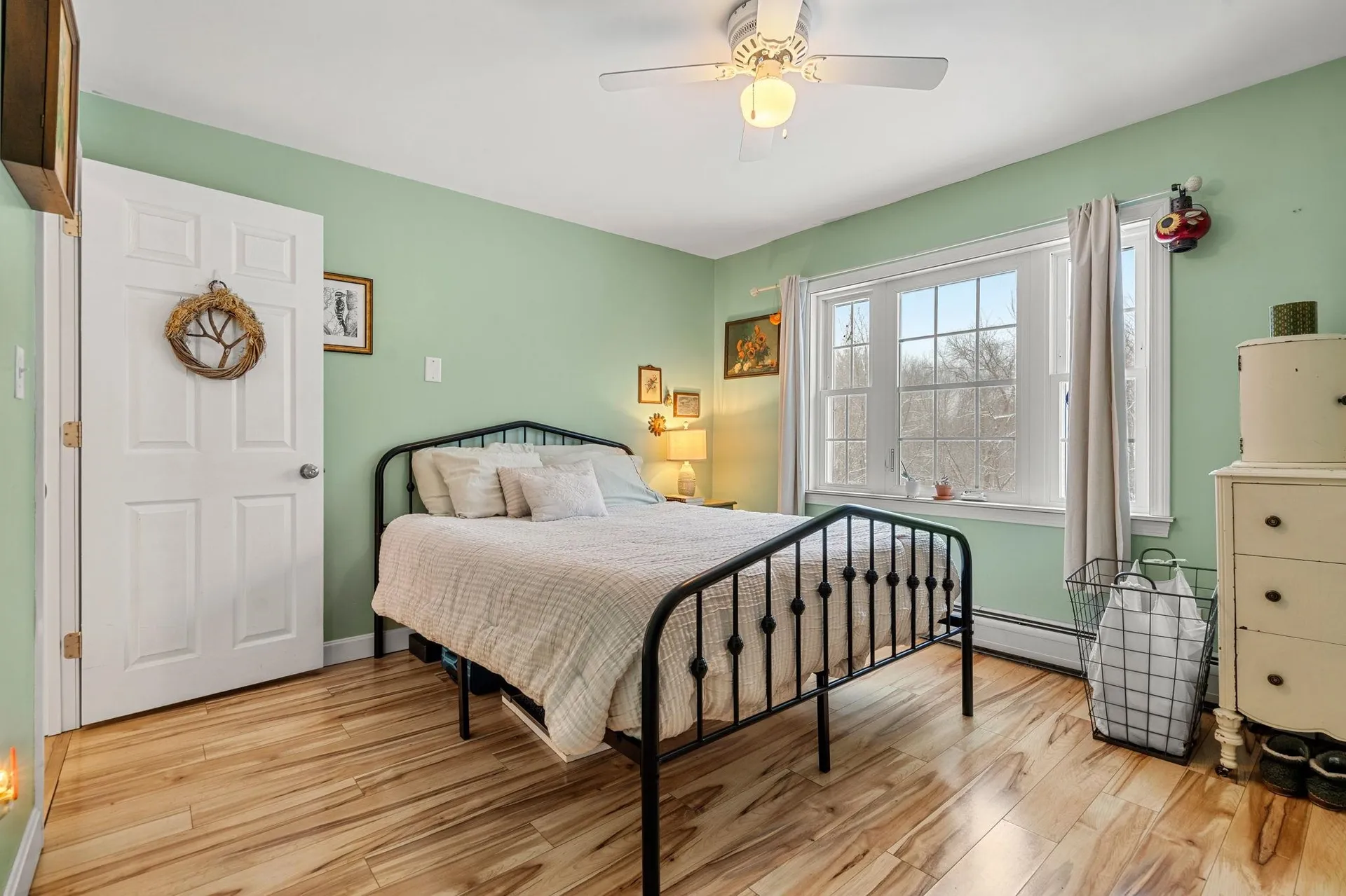 64 Raydon Road York ME 03909