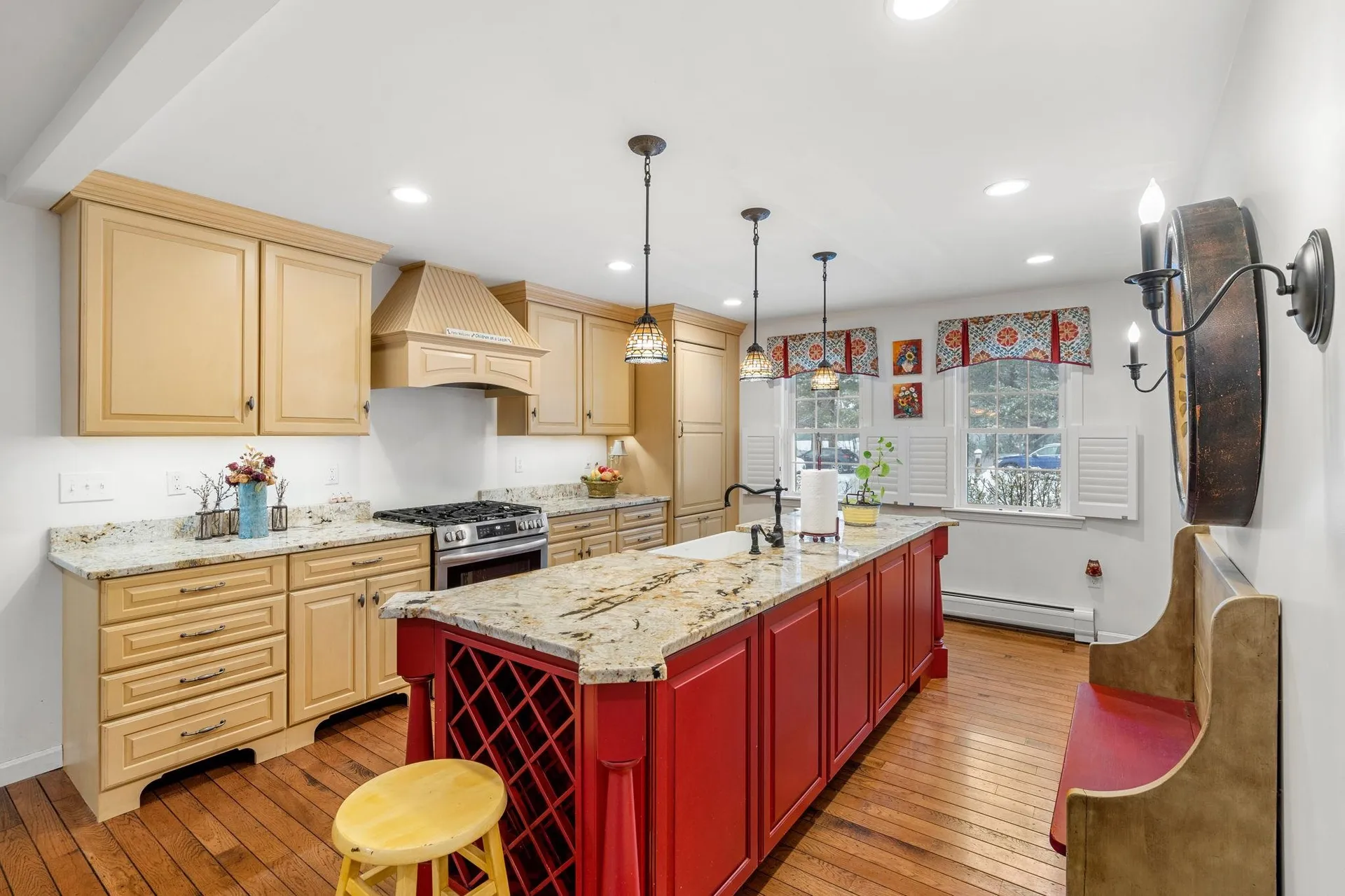 64 Raydon Road York ME 03909