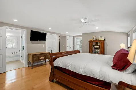 64 Raydon Road York ME 03909