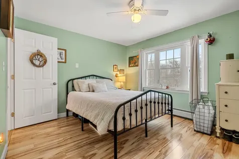 64 Raydon Road York ME 03909