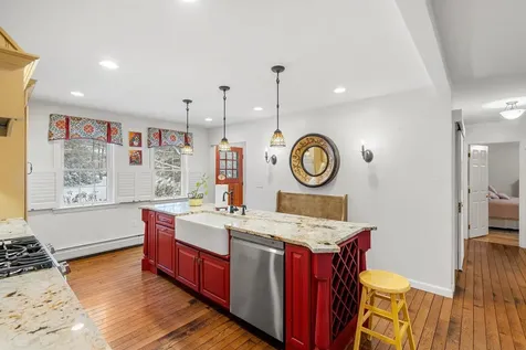 64 Raydon Road York ME 03909