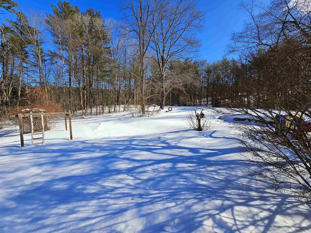 18 Gordon Hill Road New Hampton NH 03256