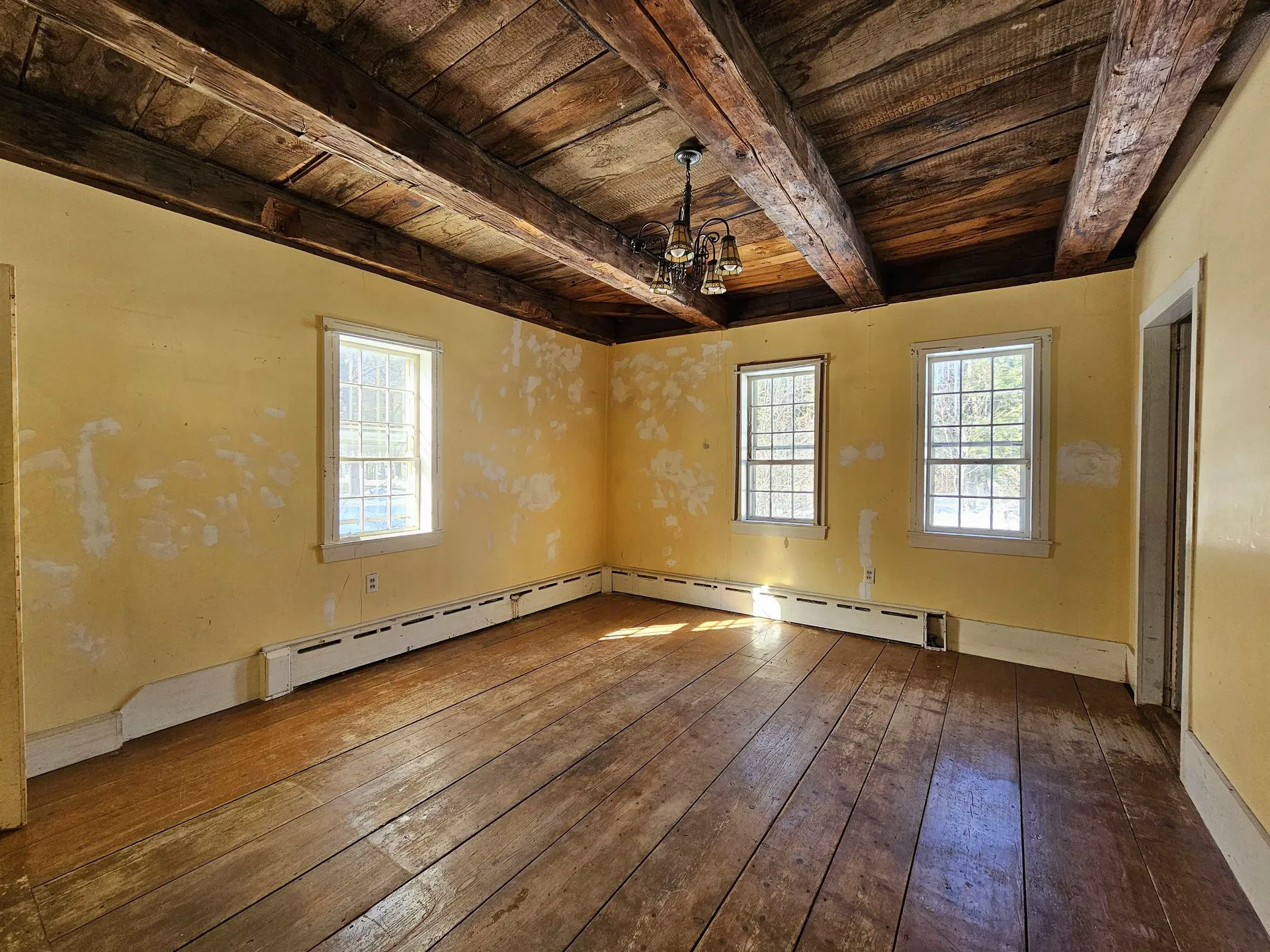 18 Gordon Hill Road New Hampton NH 03256