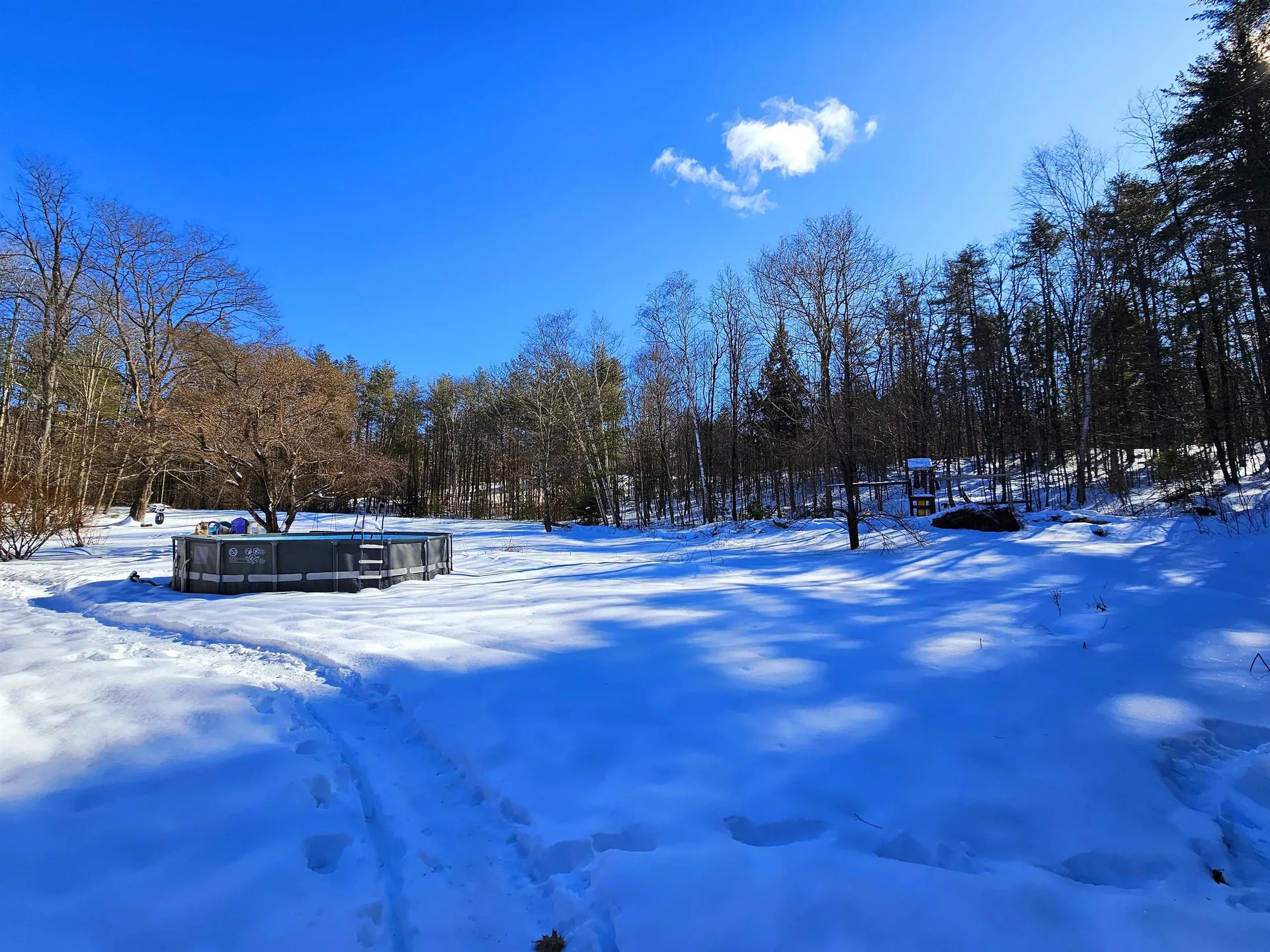 18 Gordon Hill Road New Hampton NH 03256