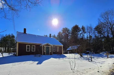 18 Gordon Hill Road New Hampton NH 03256