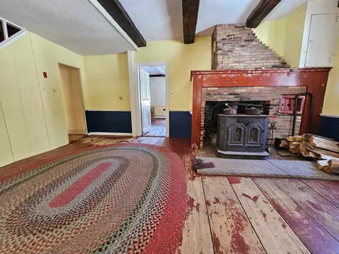 18 Gordon Hill Road New Hampton NH 03256