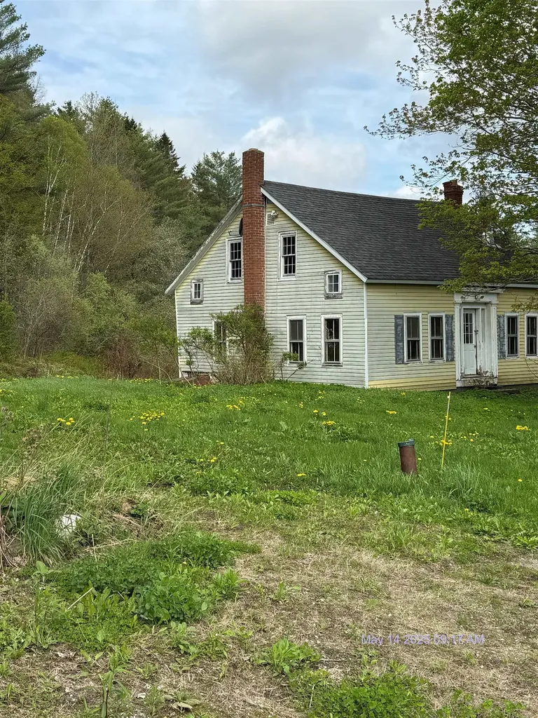 3514 Vt Route 155 Mount Holly VT 05730