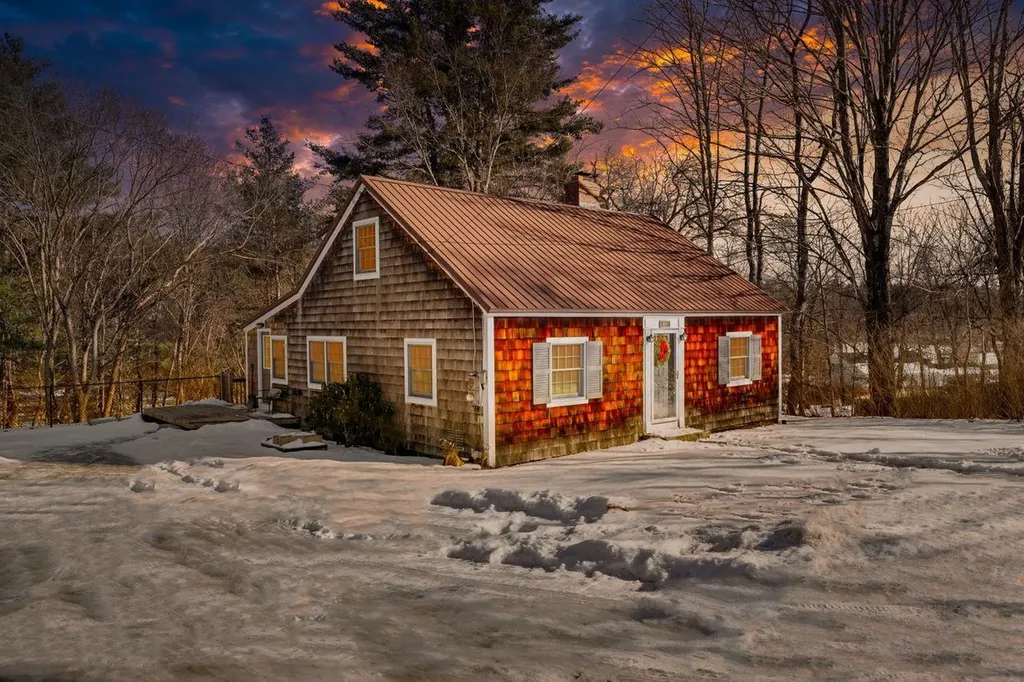 25 Mack Hill Road Amherst NH 03031