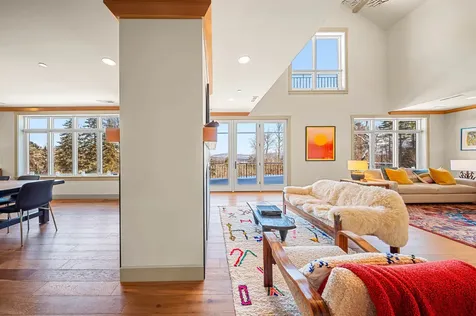 64 S Villa Drive Stowe VT 05672