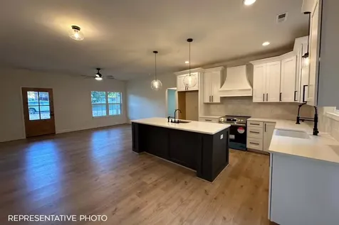 216 Quechee Hartland Road Hartford VT 05059