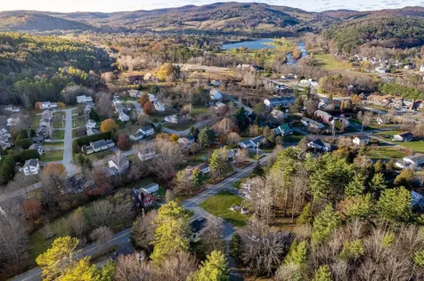 216 Quechee Hartland Road Hartford VT 05059