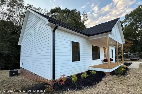 216 Quechee Hartland Road Hartford VT 05059