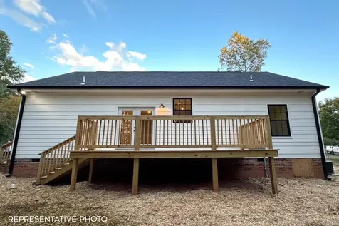 216 Quechee Hartland Road Hartford VT 05059