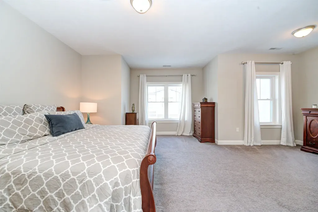 4 Montalcino Way Salem NH 03079