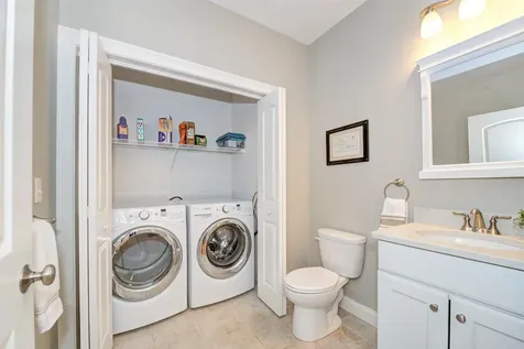 4 Montalcino Way Salem NH 03079