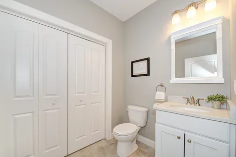 4 Montalcino Way Salem NH 03079