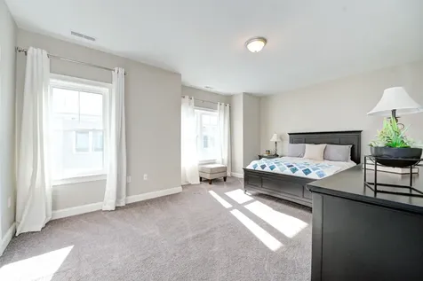 4 Montalcino Way Salem NH 03079