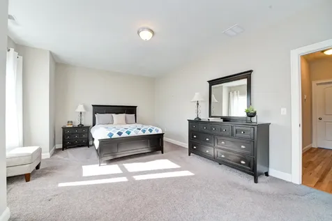 4 Montalcino Way Salem NH 03079