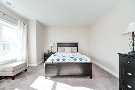 4 Montalcino Way Salem NH 03079