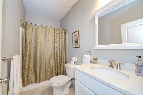 4 Montalcino Way Salem NH 03079