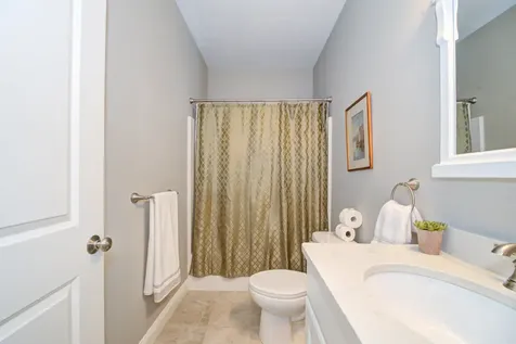 4 Montalcino Way Salem NH 03079