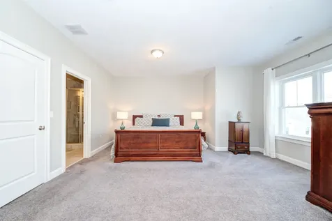 4 Montalcino Way Salem NH 03079