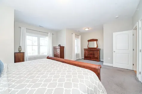 4 Montalcino Way Salem NH 03079