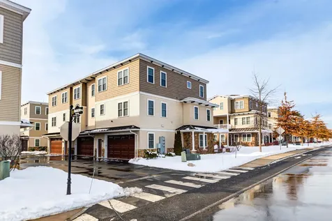 4 Montalcino Way Salem NH 03079