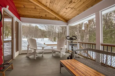 33 Roberts Road Eaton NH 03832