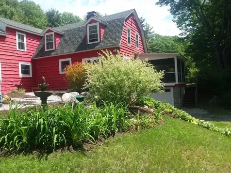 33 Roberts Road Eaton NH 03832