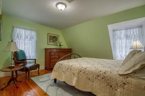 33 Roberts Road Eaton NH 03832