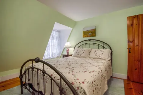 33 Roberts Road Eaton NH 03832
