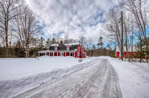 33 Roberts Road Eaton NH 03832
