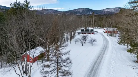 33 Roberts Road Eaton NH 03832