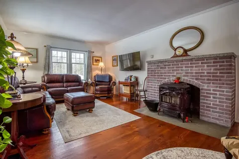 33 Roberts Road Eaton NH 03832