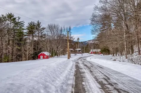 33 Roberts Road Eaton NH 03832