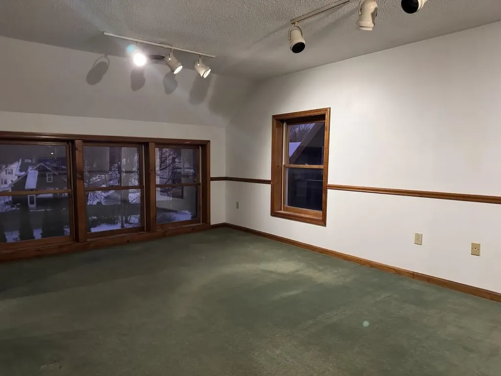 275 Court Street Keene NH 03431