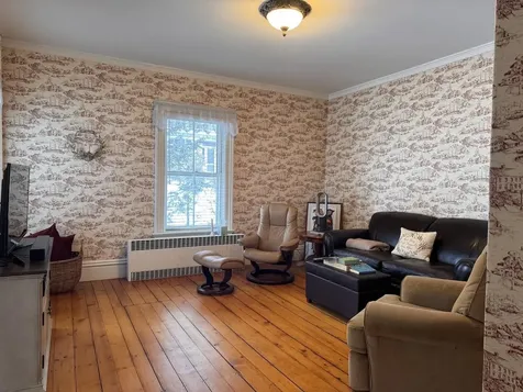 275 Court Street Keene NH 03431