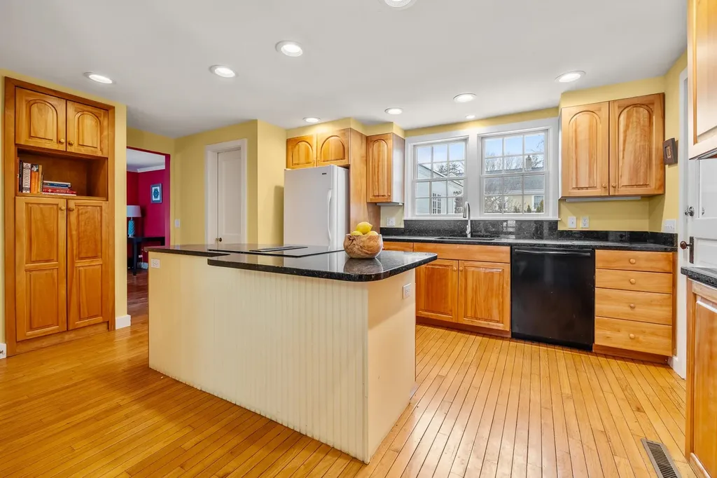 5 Brockway Road Hanover NH 03755