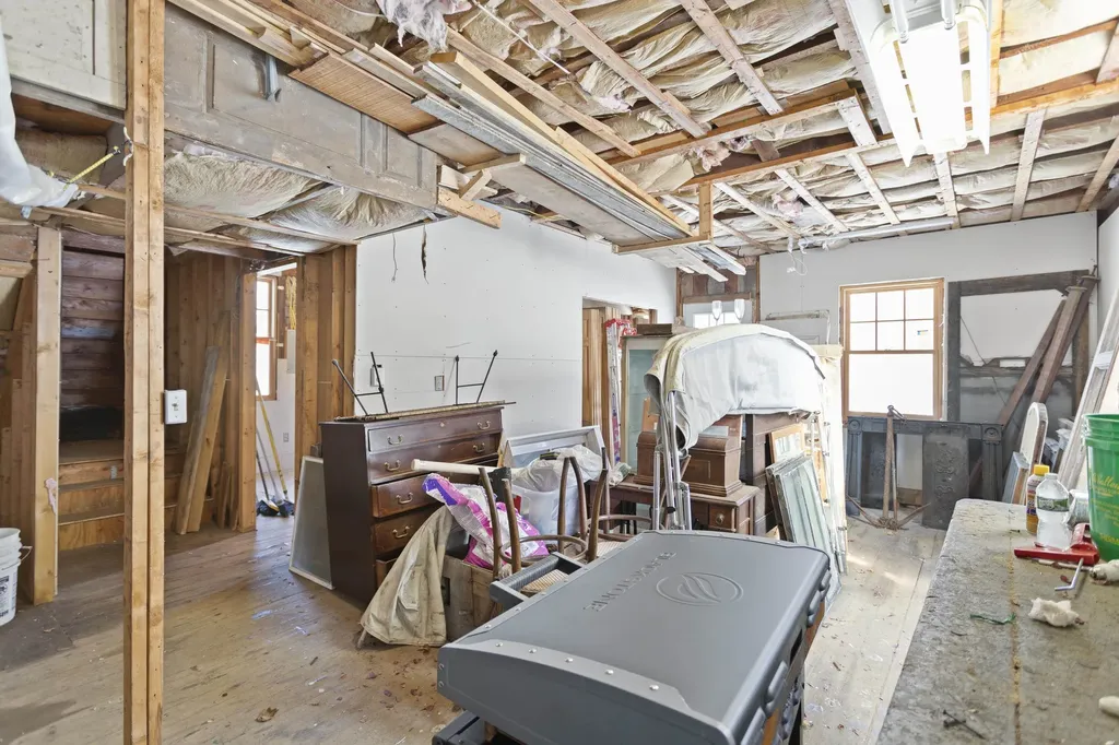 28 Back River Road Dover NH 03820