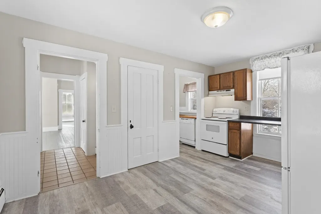 28 Back River Road Dover NH 03820