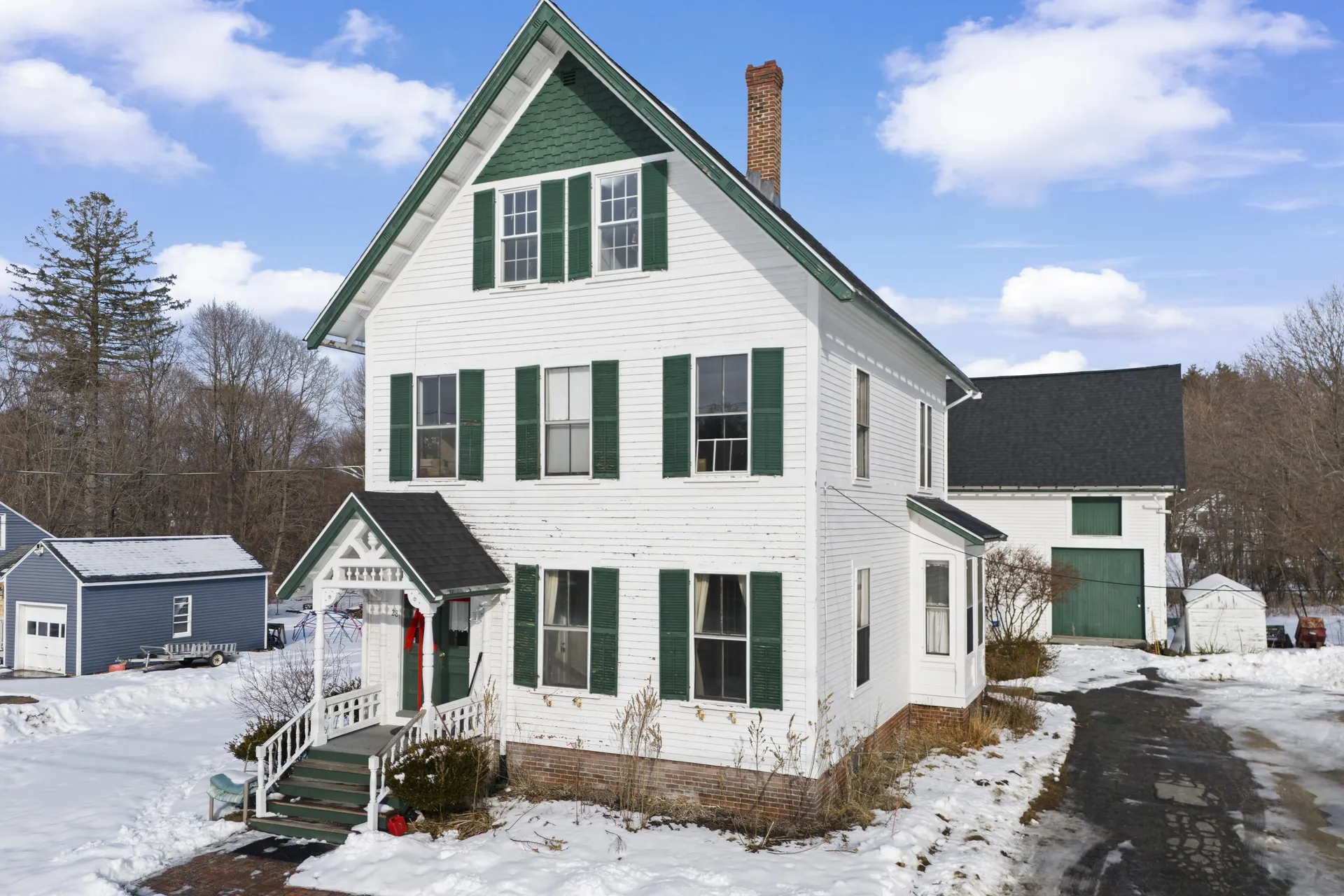 28 Back River Road Dover NH 03820