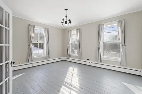 28 Back River Road Dover NH 03820