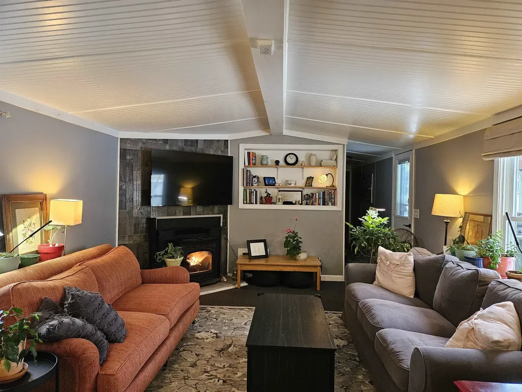 1025 Morways Park Charlestown NH 03603