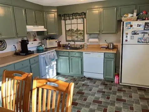 105 High Street Hampton NH 03842-214